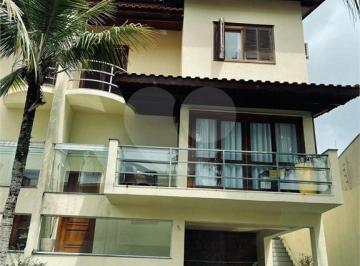 Casa · 175m² · 3 Quartos · 3 Vagas · Condomínio com 3 quartos à venda em Vila Oliveira - SP