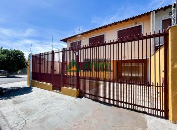 12998315230.jpg · Sobrado com 03 quartos sendo 01 suíte na região norte de Londrina                                   