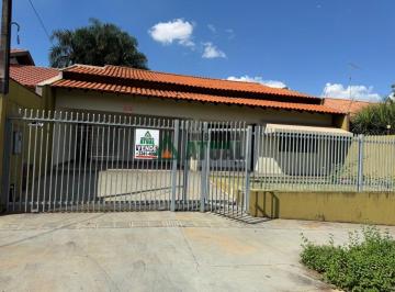 12270515230.jpg · Casa com 03 dormitórios, sendo 01 suíte na região Leste de Londrina                                 