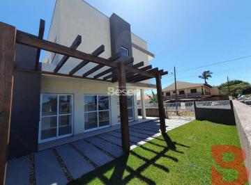 Casa · 1013m² · 3 Quartos · 1 Vaga · LINDO SOBRADO DE ESQUINA; APROXIMADAMENTE 440 METROS DA PRAIA; PRÓXIMO AO CENTRO COMERCIAL DA CIDADE