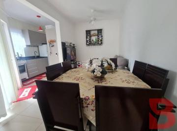 Apartamento · 6462m² · 2 Quartos · 1 Vaga · OPORTUNIDADE DE NEGÓCIO! APARTAMENTO SEMIMOBILIADO, 190 METROS DO MAR, PRÓXIMO AO CALÇADA BEIRA MAR 