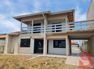 Casa · 1942m² · 4 Quartos · 1 Vaga · EXCELENTE IMÓVEL, PRÓXIMO A TERCEIRA PEDRA, FRENTE PARA O MAR, SOBRADO COM 194,93m2, EM UM TERRENO D
