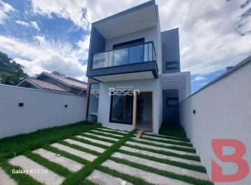 Casa · 3 Quartos · EXCELENTE SOBRADO COM PISCINA-APENAS 300MTRS DA PRAIA