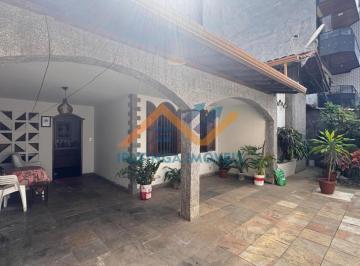Casa · 243m² · 4 Quartos · 3 Vagas · Casa no Cidade Nobre