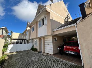 Casa de 3 quartos, Curitiba · Triplex aconchegante
