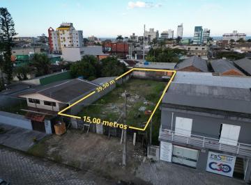 Terreno · 592m² · Amplo terreno em região central de Matinhos