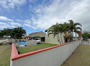 Casa · 100m² · 3 Quartos · 4 Vagas · Sobrado em Balneário Gaivotas  -  Matinhos