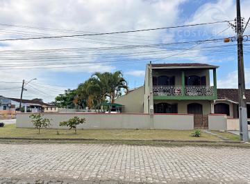 Casa · 100m² · 3 Quartos · 4 Vagas · Sobrado em Região Privilegiada a 350m do Mar