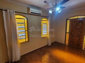 Casa · 200m² · 3 Quartos · 3 Vagas · Casa com 3 dormitórios e 03 vagas de garagem no bairro  Jardim Europa