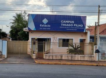 Casa · 575m² · 3 Quartos · 2 Vagas · Casa com 3 dorms, Centro, Pirassununga - R$ 600 mil, Cod: 10133155