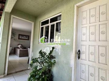 Casa · 67m² · 2 Quartos · 3 Vagas · CASA EM PINHAIS!! 02 QTOS,SUÍTE,GARAGEM,PRÓX.MERC.BOM JESUS