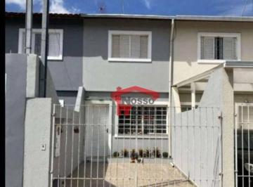 da9210e2084ebf03d6d6d1fa3dd95252ae041e47 · Lindo Sobrado com 2 dorms., sala, cozinha, lavabo, 1 banheiro social, pequeno quintal nos fundos e 2