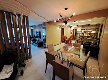 Apartamento · 214m² · 3 Quartos · 2 Vagas · Lindo Apartamento de 03 Quartos/Garden na Praia da Costa com Varanda e Lazer Completo!