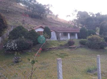 Casa · 1948m² · 2 Quartos · Casa Singular na Serra 🌄
