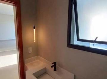 Casa · 220m² · Casa em Condomínio : / Residencial / Parque das Laranjeiras