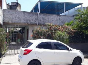 Casa de 5 quartos, São Gonçalo · Vende ou aluga ótima casa 5qtos com terraço e piscina
