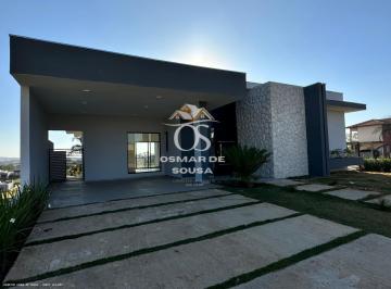 Casa de 3 quartos, Porangaba · Casa de alto padrão no Condomínio Ninho Verde I