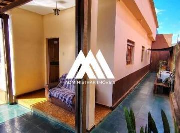 Casa · 230m² · 2 Quartos · Vendo casa em Itatiaiuçu excelente localização.