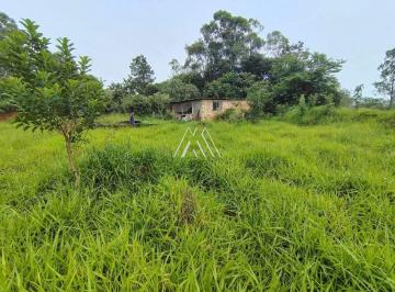 Terreno · 13000m² · Vendo chácara em Itatiaiuçu de 13.000m² excelente localização.