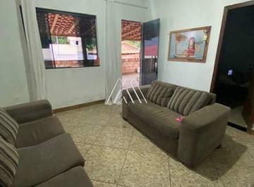 Casa · 240m² · 3 Quartos · 2 Vagas · Vendo casa em Itatiaiuçu em excelente localização!