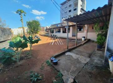 Casa · 500m² · 2 Quartos · 1 Vaga · Vendo casa em Itatiaiuçu em excelente localização!