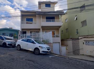 Casa · 317m² · 3 Quartos · 3 Vagas · Excelente casa com ponto comercial á venda no Bairro Jardim Bela Vista em Poços de Caldas MG.