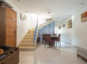 Casa · 195m² · 3 Quartos · 2 Vagas · Casa à venda na Chácara Monte Alegre com 3 quartos, 3 banheiros, 2 vagas e edícula.