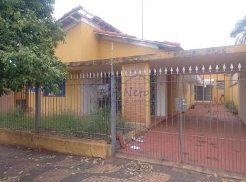Casa · 740m² · 3 Quartos · 4 Vagas · Casa com 3 quartos, Jardim São Fernando, Pirassununga - R$ 700 mil, Cod: 10132985