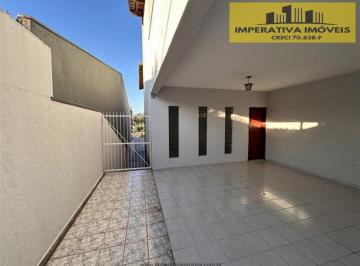 Casa · 196m² · 3 Quartos · 2 Vagas · Casa à venda - na Vila Galvão