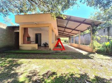 42b0c2c649ae7729a49757b94c5eb2878bccda0d · Chácara com amplo quintal, com árvores frutíferas ,2 quartos e cozinha americana, no bairro Açude em