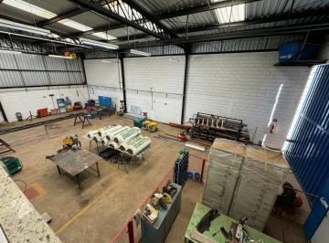 Comercial · 807m² · 6 Vagas · Galpão à venda, Bairro Jardim América I - Uberlândia/MG