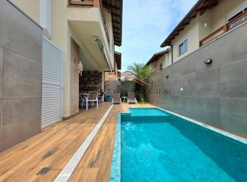 Imagem do Imóvel · Casa em condomínio fechado na praia de Juquehy com 3 suítes e espaço gourmet com piscina