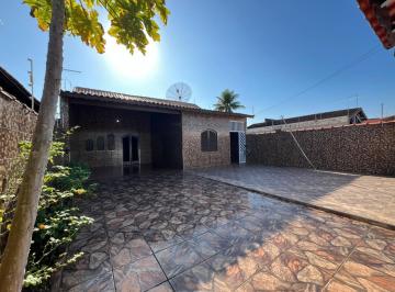 Casa de 3 quartos, Itanhaém · Casa com 03 dormitórios á venda na praia do Gaivota em Itanhaém.