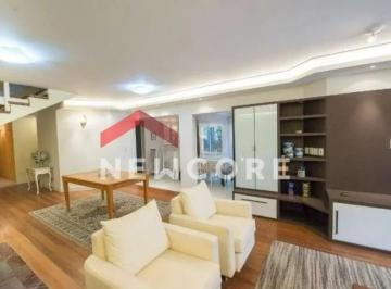 Casa · 278m² · 4 Quartos · 4 Vagas · Casa em  Rua Coronel Paulino Teixeira - Rio Branco - Porto Alegre/RS
