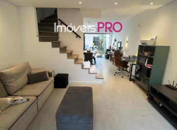 Casa · 110m² · 2 Quartos · 1 Vaga · Linda casinha de vila na porta do metrô Borba Gato !