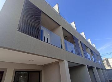 Casa · 121m² · 3 Quartos · 1 Vaga · Sobrado em Vila Caiçara, Praia Grande/SP de 121m² 3 quartos à venda por R$ 700.000,00