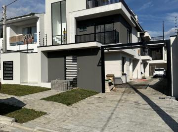 Casa de 3 quartos, Curitiba · Lindos Sobrados Tríplex em Condomínio Fechado – Amplos 190m²