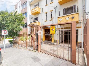 Apartamento · 46m² · 2 Quartos · 1 Vaga · Apartamento 2D com suíte e garagem coberta no Bom Fim