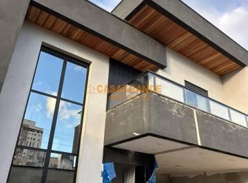Casa · 224m² · 2 Quartos · 2 Vagas · Casa à Venda no Vila Branca - Lote Inteiro