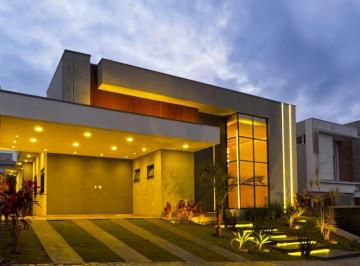 Casa de 4 quartos, Mogi das Cruzes · Casa térrea com piscina no Mosaico Essence 4 suítes, 338m² terreno