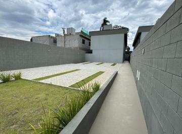 Casa de 2 quartos, Mogi das Cruzes · VENDA - SOBRADO RESIDENCIAL EM VILÁGIO NO BOTUJURU 