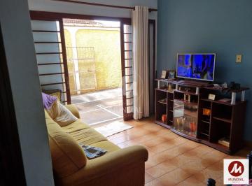 Sala · Casa (térrea na rua) 3 dormitórios, cozinha planejada