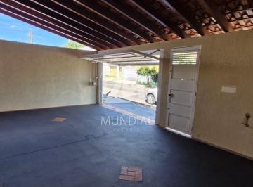 Garagem/estacionamento · Casa (térrea na rua) 3 dormitórios/suite, cozinha planejada