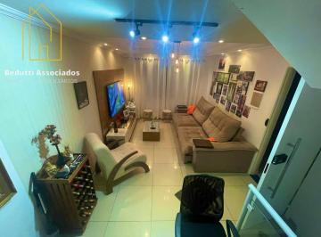 Casa · 170m² · 3 Quartos · 4 Vagas · Casa ampla, com 03 dormitórios em Condomínio Fechado