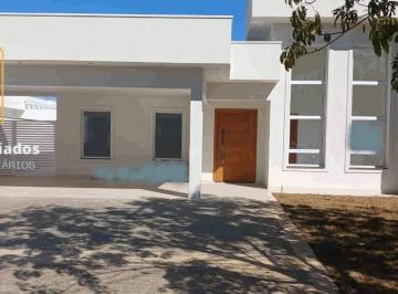 Casa · 246m² · 3 Quartos · 4 Vagas · CASA TÉRREA NOVA, PRONTA PRA MORAR, PISCINA, FOTOVOLTAICO, ÁREA GOURMET.