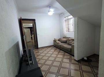 Sala · Linda casa à venda com 179 m² na Vila das Belezas. O sobrado possui 4 dormitório