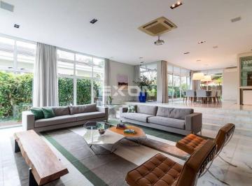 Casa · 829m² · 5 Quartos · 4 Vagas · Casa em condomínio com 556m² no Campo Comprido