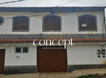 Foto 01 · Casa Espaçosa com 6 Quartos e 3 Vagas de Garagem no Novo Surubi, Resende-RJ - Imperdível!