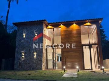 Casa · 270m² · 4 Quartos · 4 Vagas · Casa de condomínio em  Entroncamento Praia do Forte - Praia do Forte - Mata de São João/BA