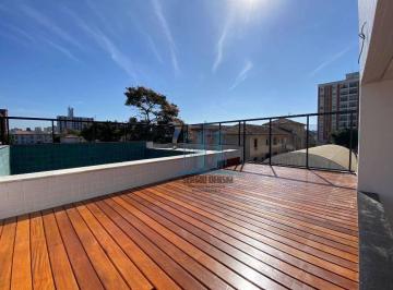 9b5bb1af1c650ad506b317326f1c8f789d198ac4 · Bela casa sobreposta à venda com 3 suítes, piscina com deck, churrasqueira, solarium, amplo espaço d